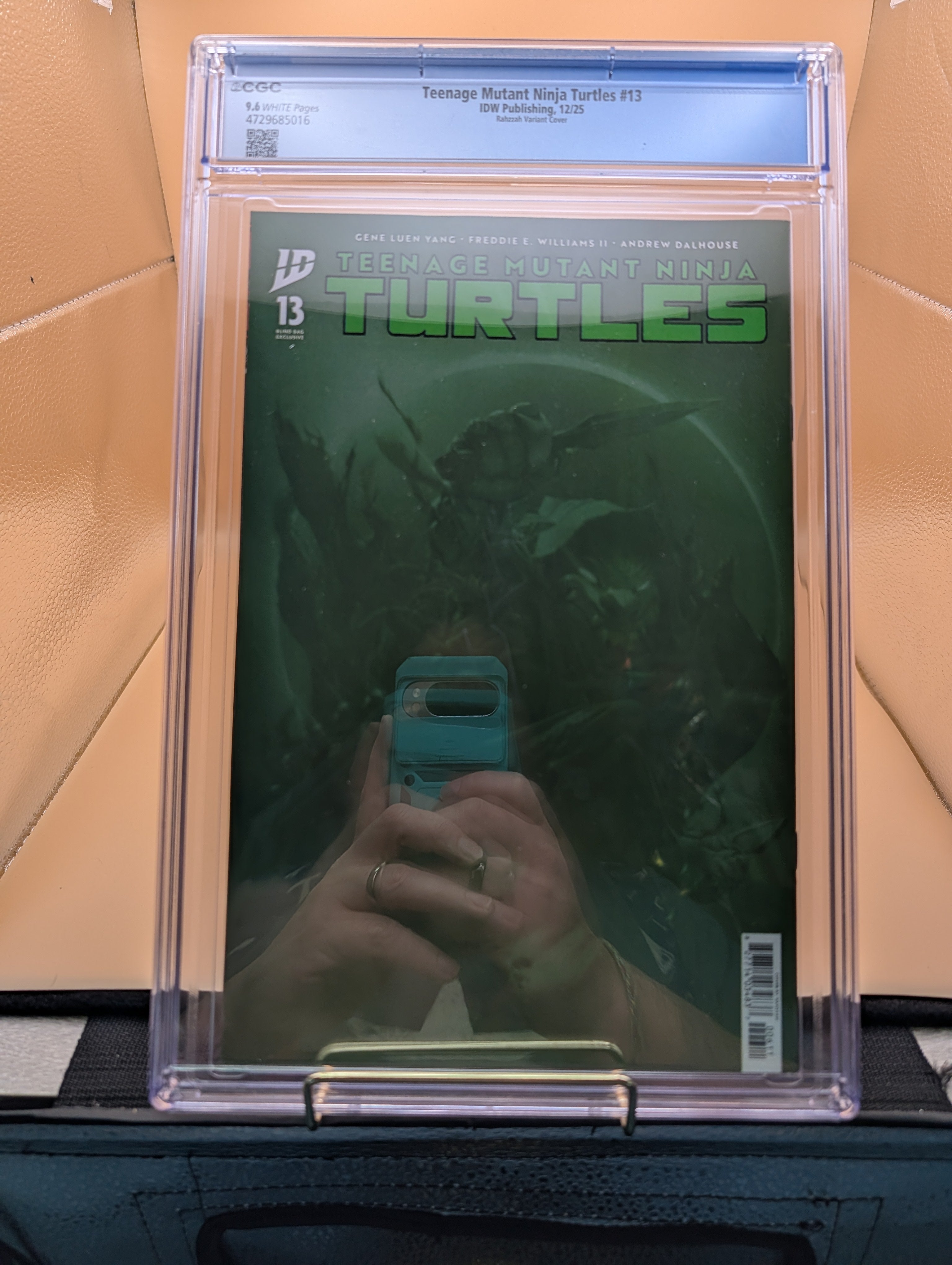 TMNT #13 (IDW 2025) Blind Bag Ratio 1:100 Rahzzah Virgin Variant CGC graded 9.6